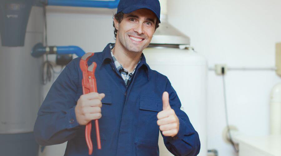 Expert burst pipe repair services in Cromwell, IN